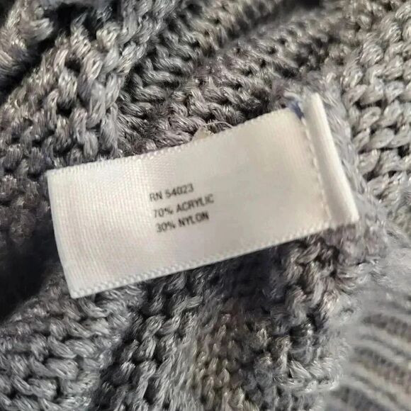 Gap Women's Gray Silver Acrylic Nylon V-Neck Sleeveless Knit Sweater - Picture 10 of 11